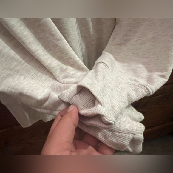 Athleta Size Medium Apollo Crewneck Sweatshirt in Heather Toasted Brown EUC - Picture 6 of 12